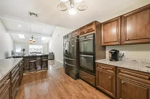 10410 Sagestar Ln, Houston, TX 77089 - Photo 9