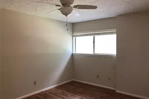 2434 Hodges Bend Cir, Sugar Land, TX 77479 - Photo 15