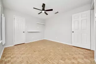 8402 Rose Garden Dr, Houston, TX 77083 - Photo 33