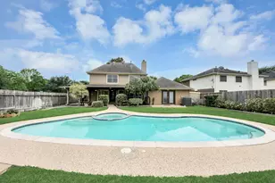 8402 Rose Garden Dr, Houston, TX 77083 - Photo 43
