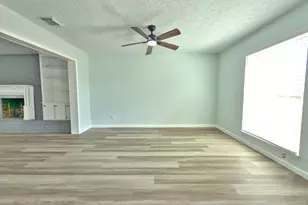 504 River Bend Dr, Baytown, TX 77521 - Photo 7