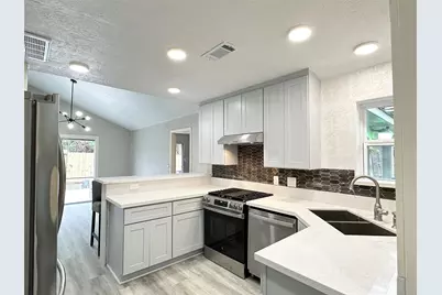 11922 Sea Shore Drive, Houston, TX 77072 - Photo 7