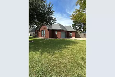 101 Mallard Drive, Clute, TX 77531 - Photo 3