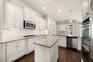 915 Abelia Ave, Richmond, TX 77406 - Photo 9