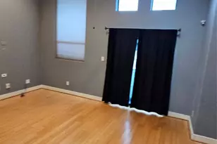 2301 Camden Dr, Houston, TX 77021 - Photo 5
