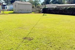 1105 Woodbine Dr, West Columbia, TX 77486 - Photo 5