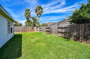 2111 Sailwind Dr, Pearland, TX 77584 - Photo 31