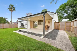 3703 Misty Cove Ct, Dickinson, TX 77539 - Photo 41