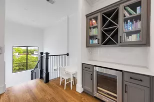 1327 Peden St, Houston, TX 77006 - Photo 21