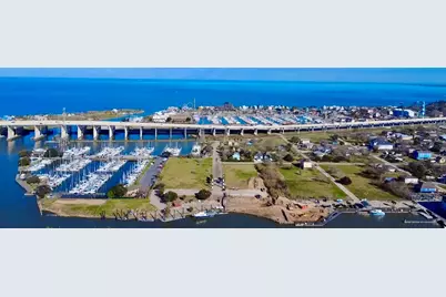 529 E Shore Drive, Kemah, TX 77565 - Photo 5