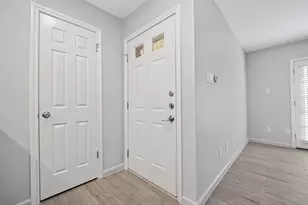 1311 Antoine Dr, Houston, TX 77055 - Photo 5