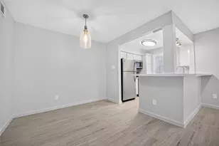 1311 Antoine Dr, Houston, TX 77055 - Photo 9
