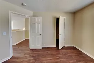 18322 Valiant Brook Ct, Humble, TX 77346 - Photo 11