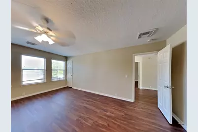 18322 Valiant Brook Court, Humble, TX 77346 - Photo 7