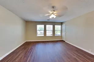 18322 Valiant Brook Ct, Humble, TX 77346 - Photo 5