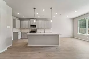 5811 Chamberlain Xing, Rosenberg, TX 77471 - Photo 9