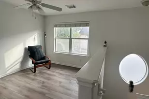 2232 Naomi St St, Houston, TX 77054 - Photo 9