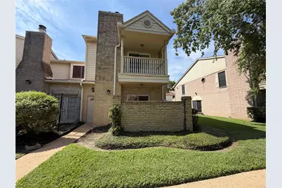 800 Country Place Drive #205, Houston, TX 77079 - Photo 1