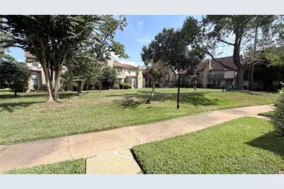 800 Country Place Drive #205, Houston, TX 77079 - Photo 23