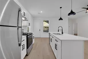 2613 Delafield St, Houston, TX 77023 - Photo 7