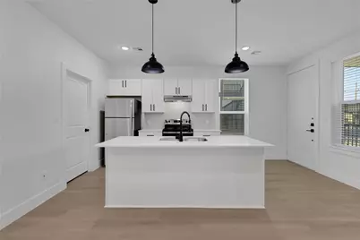 2613 Delafield Street #2, Houston, TX 77023 - Photo 9