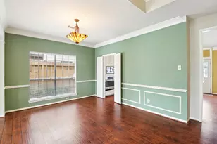 24 Dover Dr, Conroe, TX 77304 - Photo 9