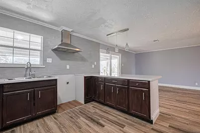 3730 Darlinghurst Drive, Houston, TX 77045 - Photo 15