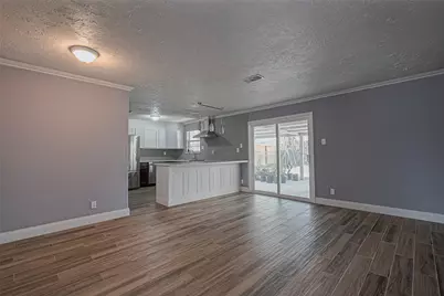 3730 Darlinghurst Drive, Houston, TX 77045 - Photo 17