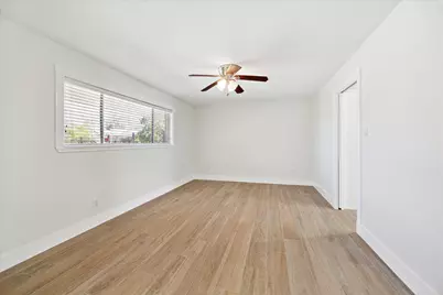 4530 T C Jester Boulevard, Houston, TX 77018 - Photo 5