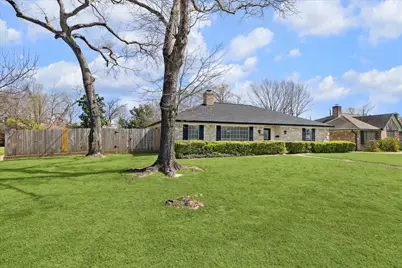 4530 T C Jester Boulevard, Houston, TX 77018 - Photo 3