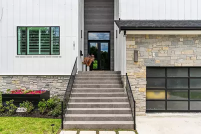 1011 Wynnwood Lane, Houston, TX 77008 - Photo 3