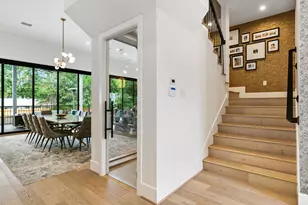 1011 Wynnwood Ln, Houston, TX 77008 - Photo 5