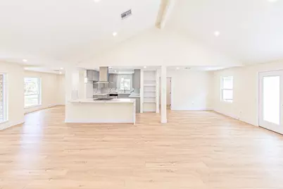 8002 Candle Lane, Houston, TX 77071 - Photo 9
