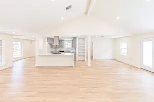 8002 Candle Ln, Houston, TX 77071 - Photo 9