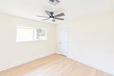 8002 Candle Lane, Houston, TX 77071 - Photo 19