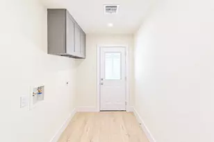 8002 Candle Ln, Houston, TX 77071 - Photo 27