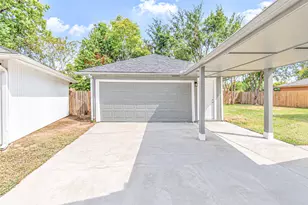 8002 Candle Ln, Houston, TX 77071 - Photo 5
