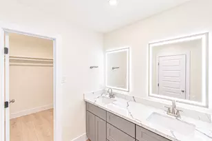 8002 Candle Ln, Houston, TX 77071 - Photo 29