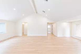 8002 Candle Ln, Houston, TX 77071 - Photo 11