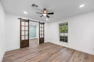 28923 Pine Hill Dr, Shenandoah, TX 77381 - Photo 9
