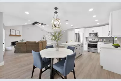 146 W Woodstock Circle Drive, The Woodlands, TX 77381 - Photo 15