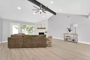146 W Woodstock Cir Dr, Spring, TX 77381 - Photo 15