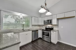 11415 Waxwood Dr, Houston, TX 77089 - Photo 13