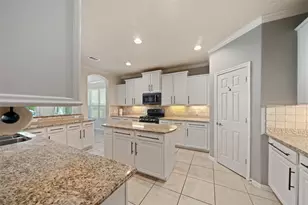 12602 Fisher River Ln, Humble, TX 77346 - Photo 5