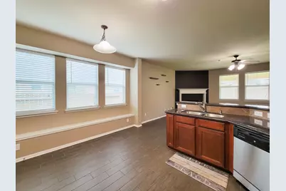 805 Arlington Pointe Drive, League City, TX 77573 - Photo 13