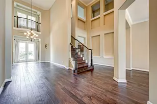 2914 Cotswold Lane, Sugar Land, TX 77479 - Photo 11