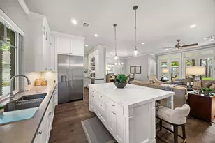 22 Laurenhurst Ct, Houston, TX 77043 - Photo 11