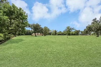 1102 W Point Drive, Rosharon, TX 77583 - Photo 37