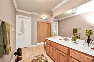 1102 W Point Dr, Rosharon, TX 77583 - Photo 25