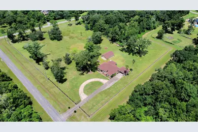1102 W Point Drive, Rosharon, TX 77583 - Photo 33